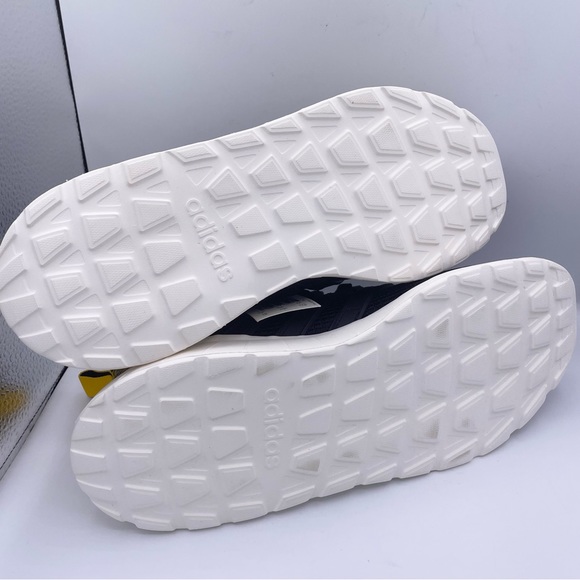 Adidas Questar Flow trail running mens sneakers Size 10 - Picture 8 of 15